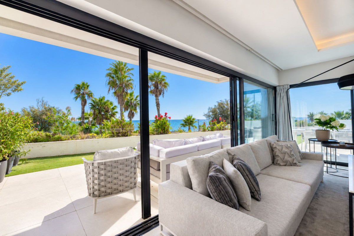 Huis te koop in Estepona | 4 slaapkamers H5510149