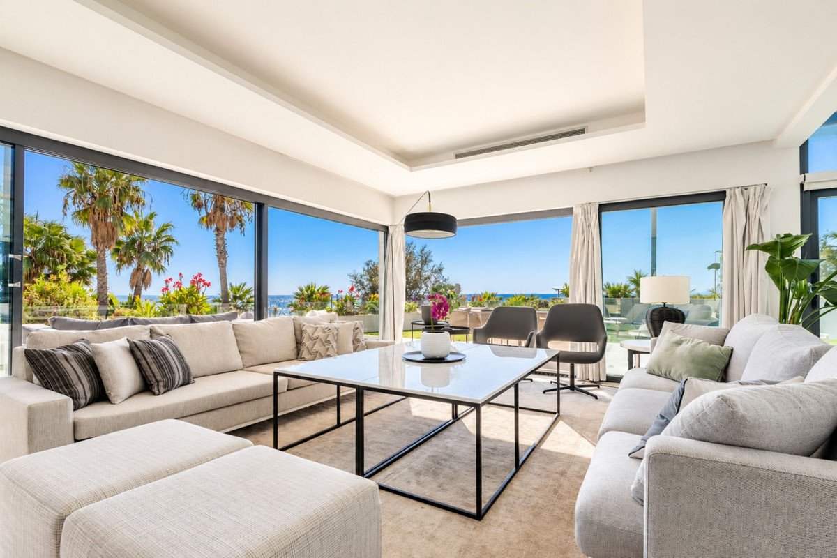 Huis te koop in Estepona | 4 slaapkamers H5510149