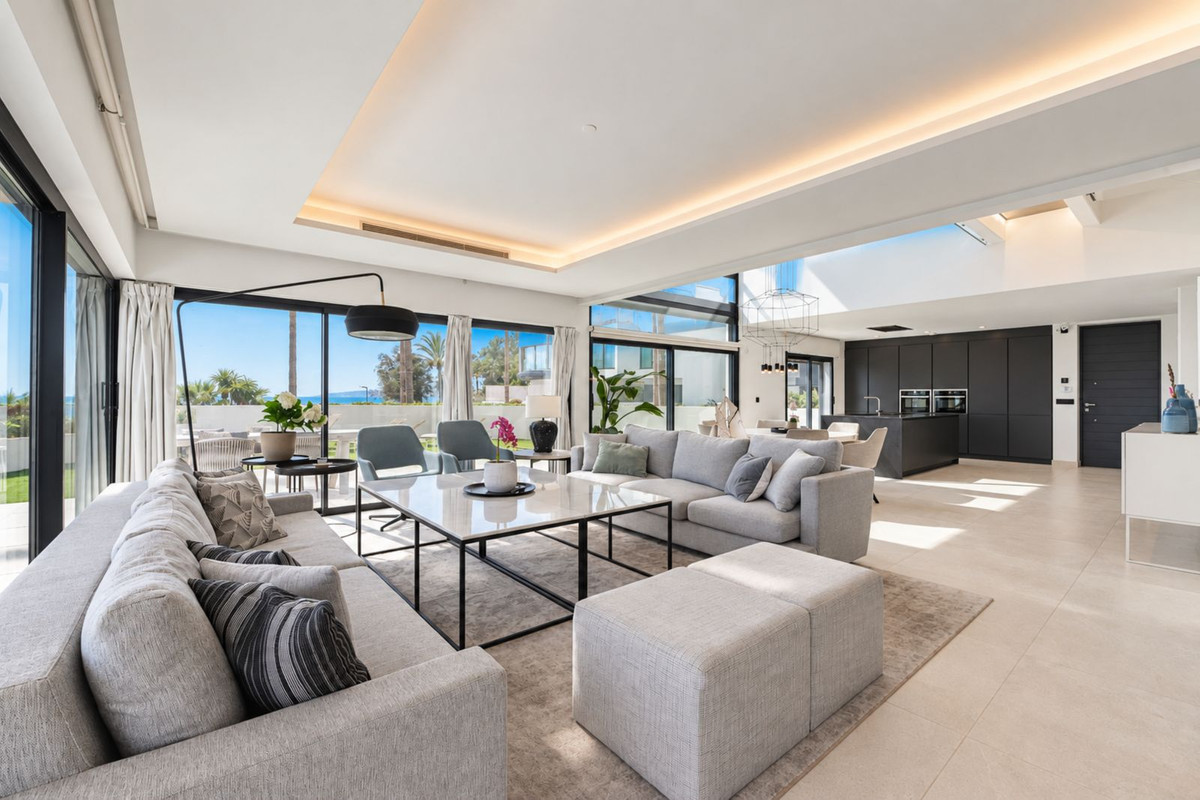 Huis te koop in Estepona | 4 slaapkamers H5510149