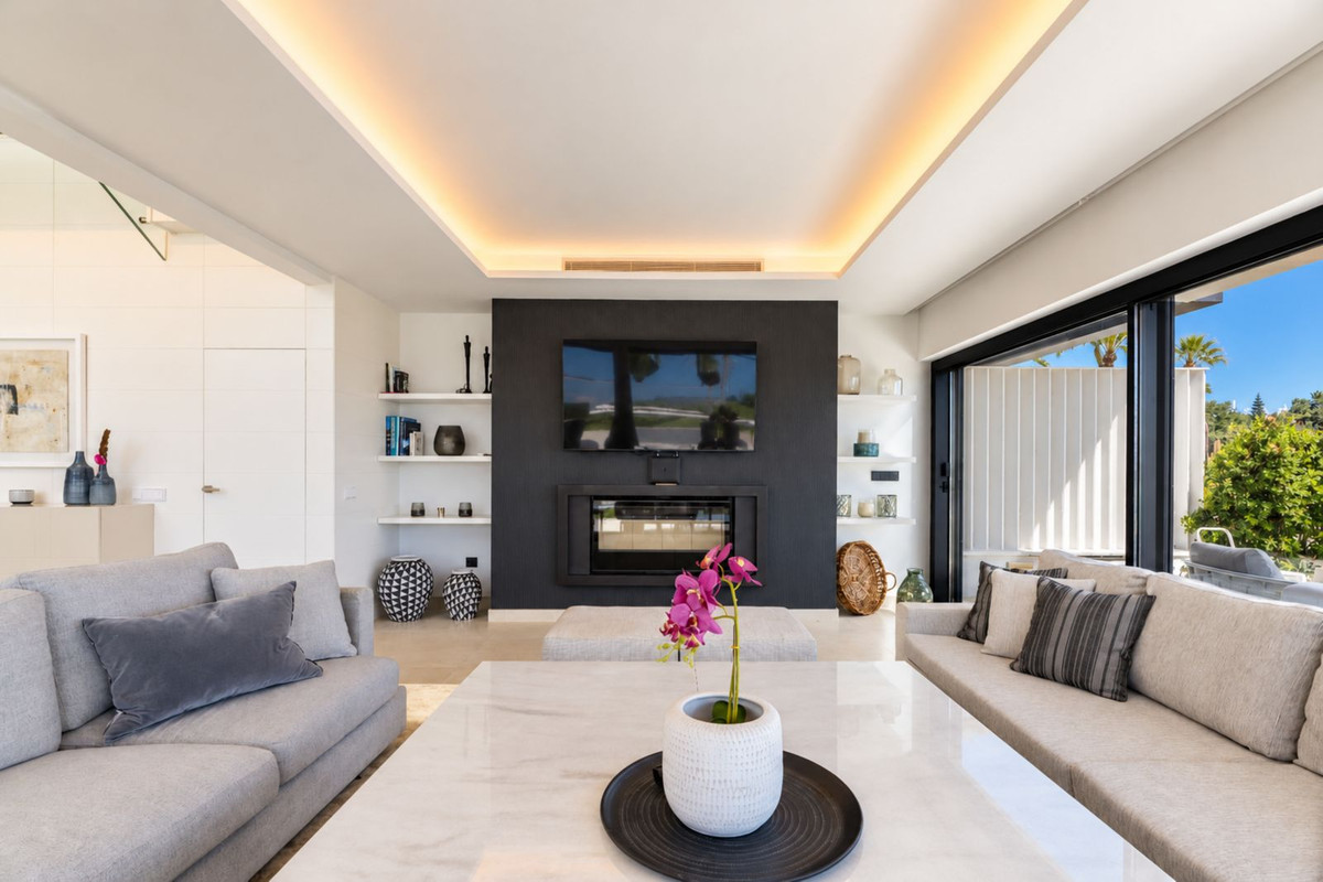 Huis te koop in Estepona | 4 slaapkamers H5510149