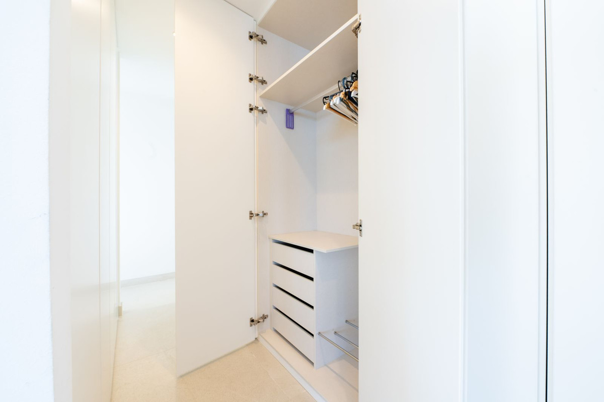 Huis te koop in Estepona | 4 slaapkamers H5510149