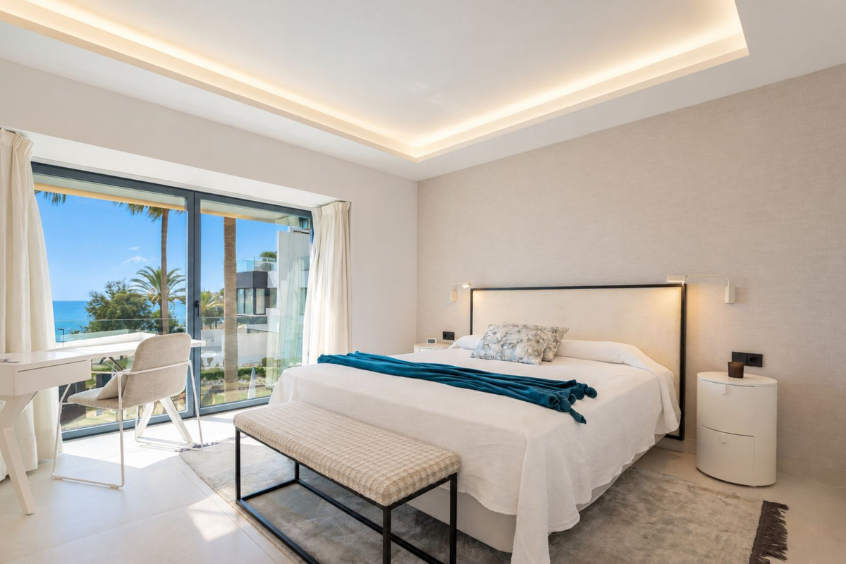 Huis te koop in Estepona | 4 slaapkamers H5510149