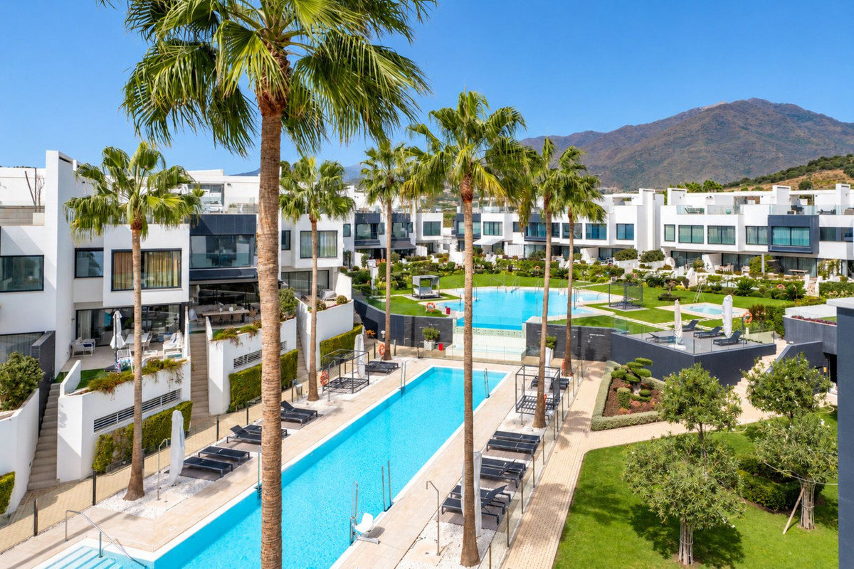 Huis te koop in Estepona | 4 slaapkamers H5510149