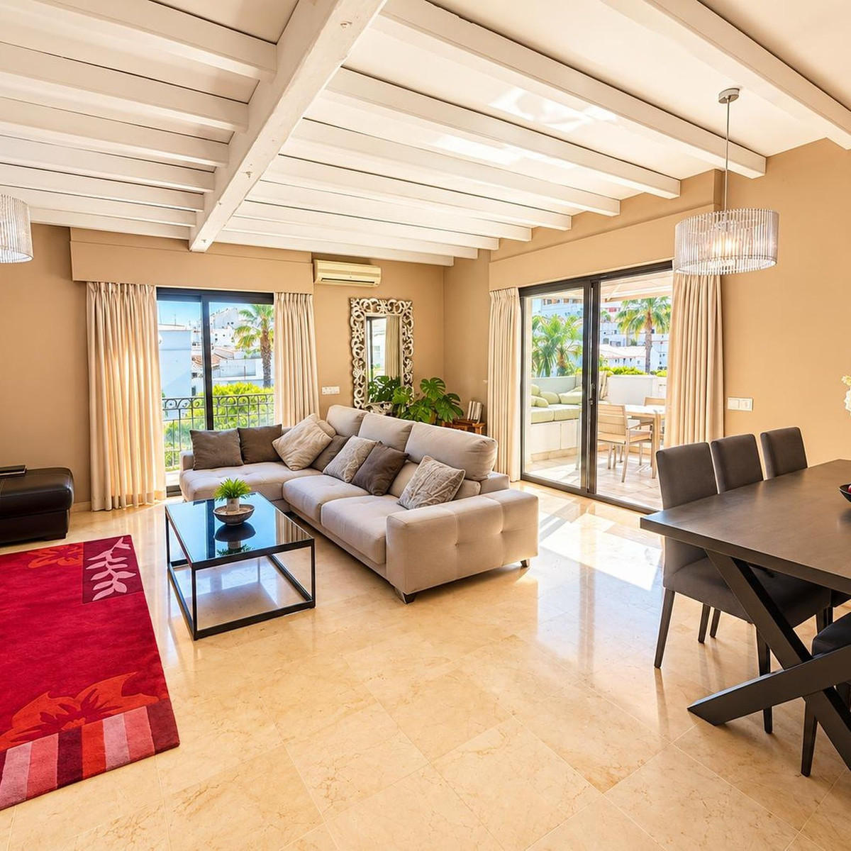 Huis te koop in Estepona | 4 slaapkamers H5512450