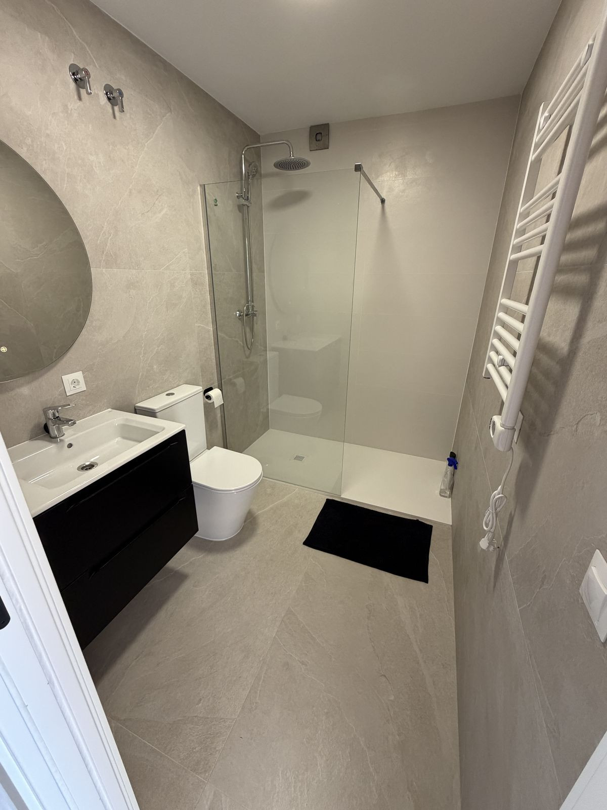 Huis te koop in Estepona | 4 slaapkamers H5512576
