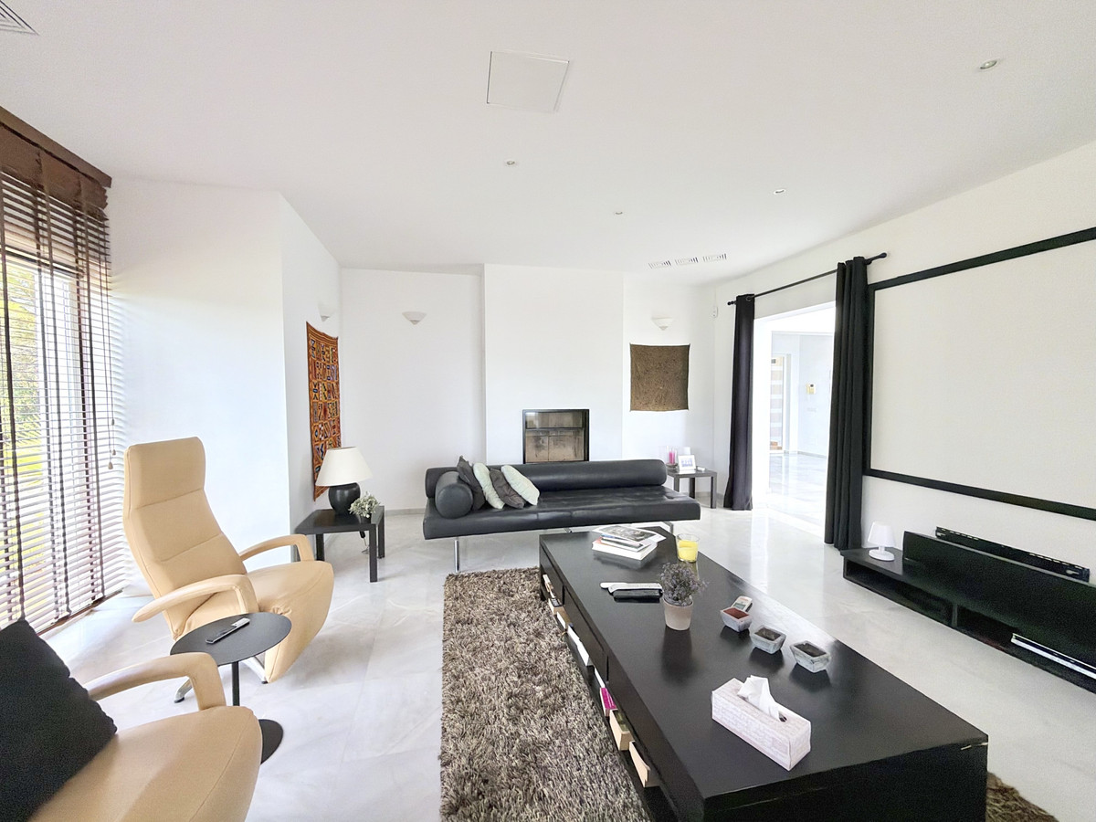 Huis te koop in Estepona | 4 slaapkamers H5512690