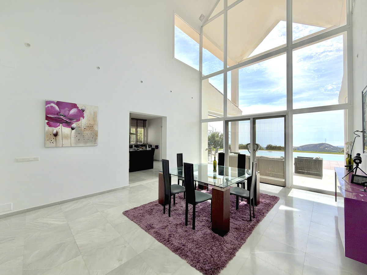 Huis te koop in Estepona | 4 slaapkamers H5512690