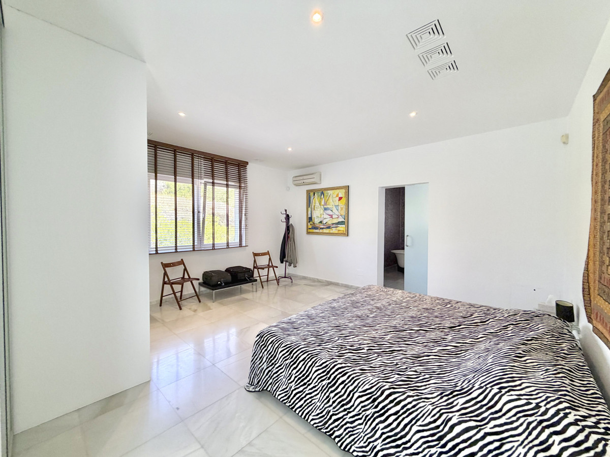 Huis te koop in Estepona | 4 slaapkamers H5512690