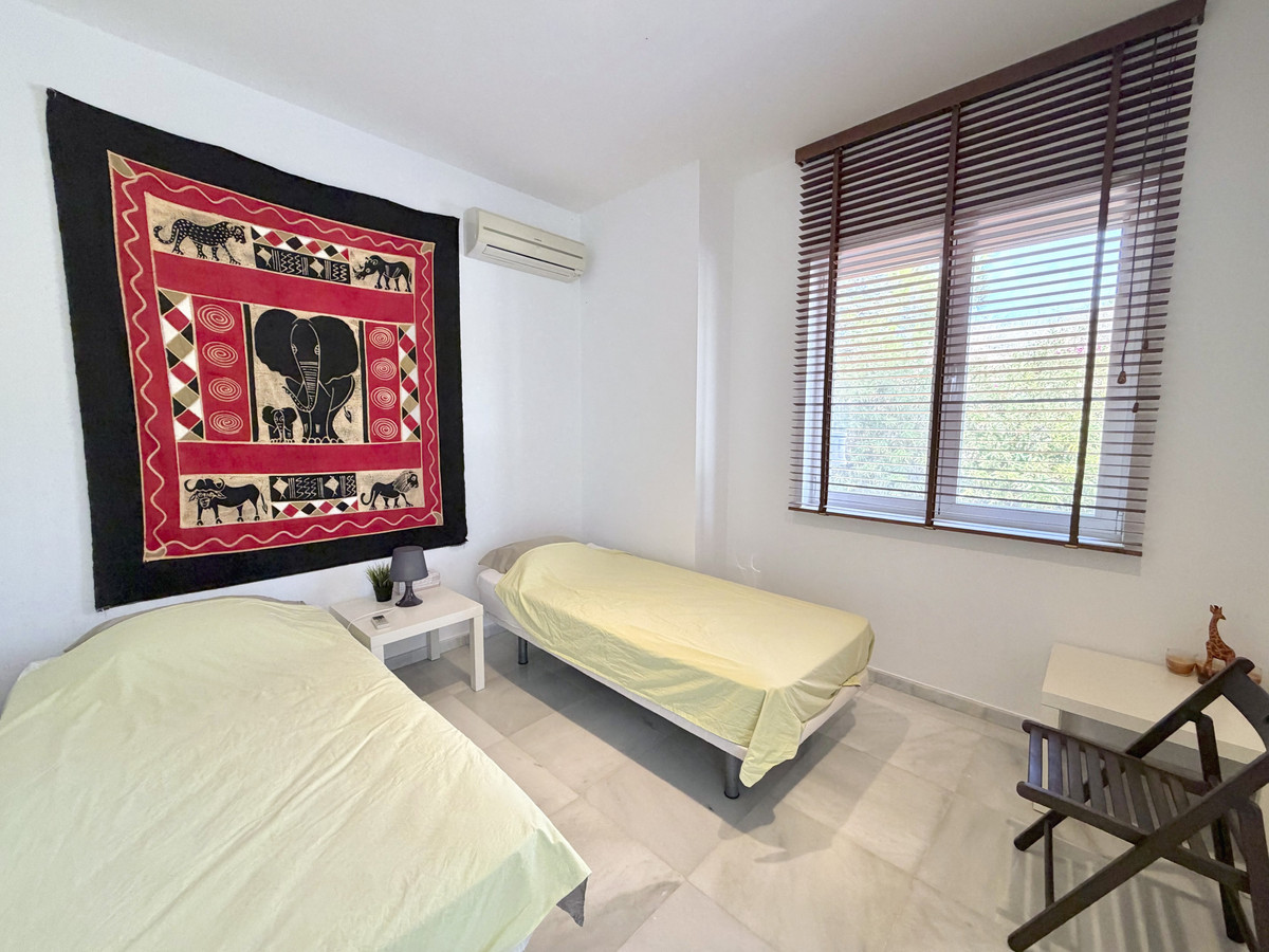 Huis te koop in Estepona | 4 slaapkamers H5512690