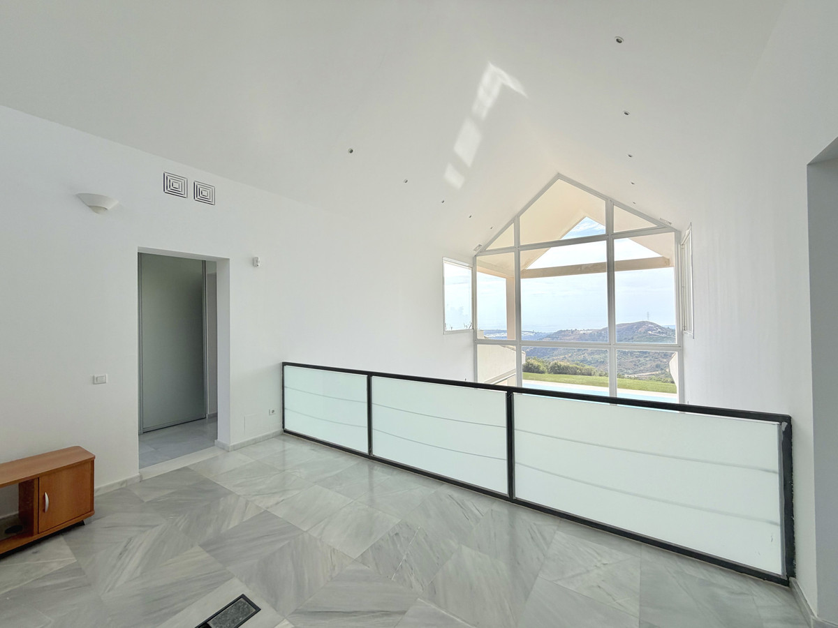 Huis te koop in Estepona | 4 slaapkamers H5512690