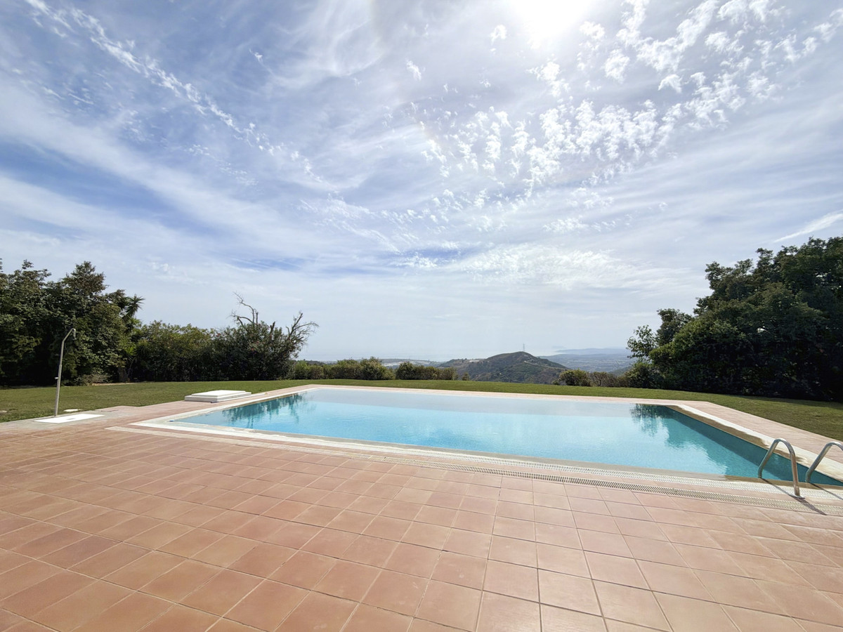 Huis te koop in Estepona | 4 slaapkamers H5512690