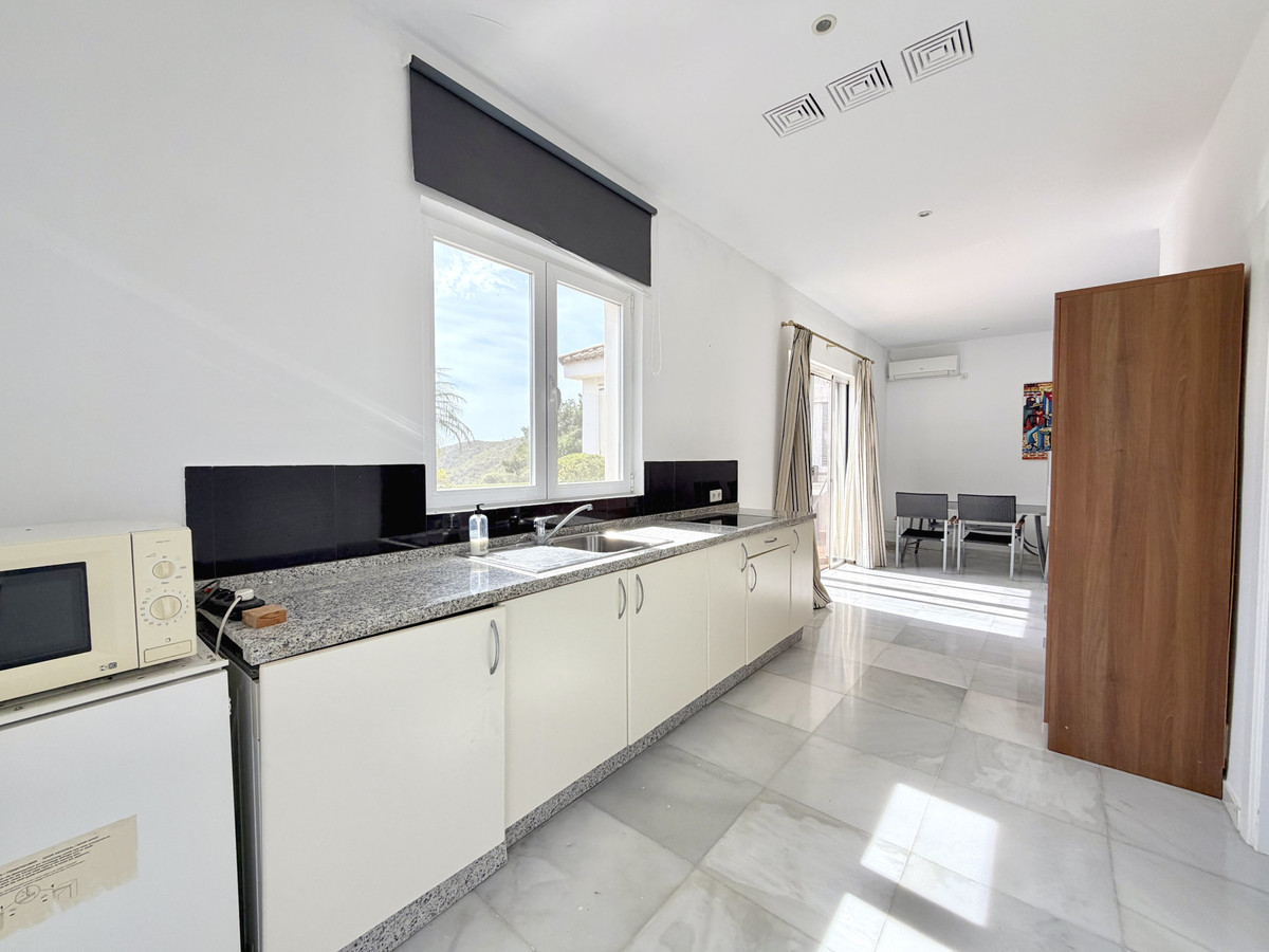 Huis te koop in Estepona | 4 slaapkamers H5512690