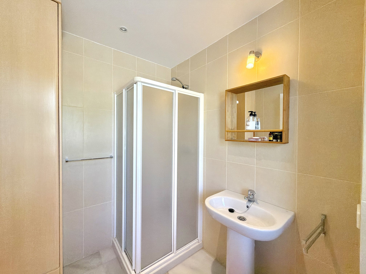 Huis te koop in Estepona | 4 slaapkamers H5512690