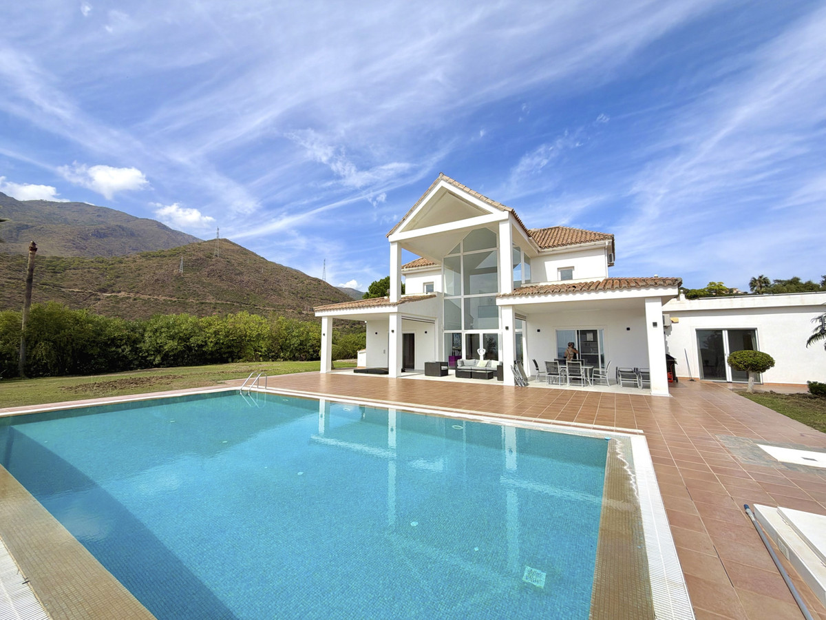 Huis te koop in Estepona | 4 slaapkamers H5512690