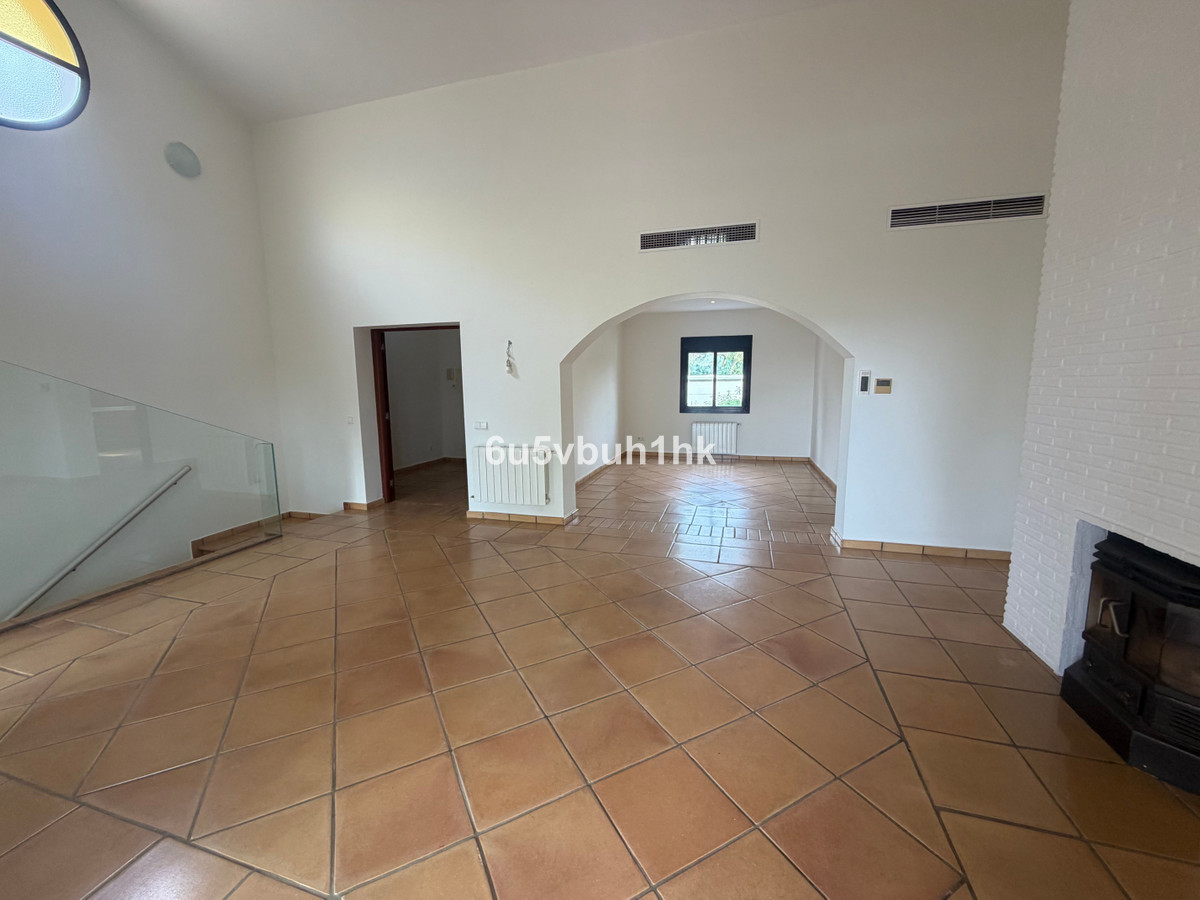 Huis te koop in Estepona | 7 slaapkamers H5516578