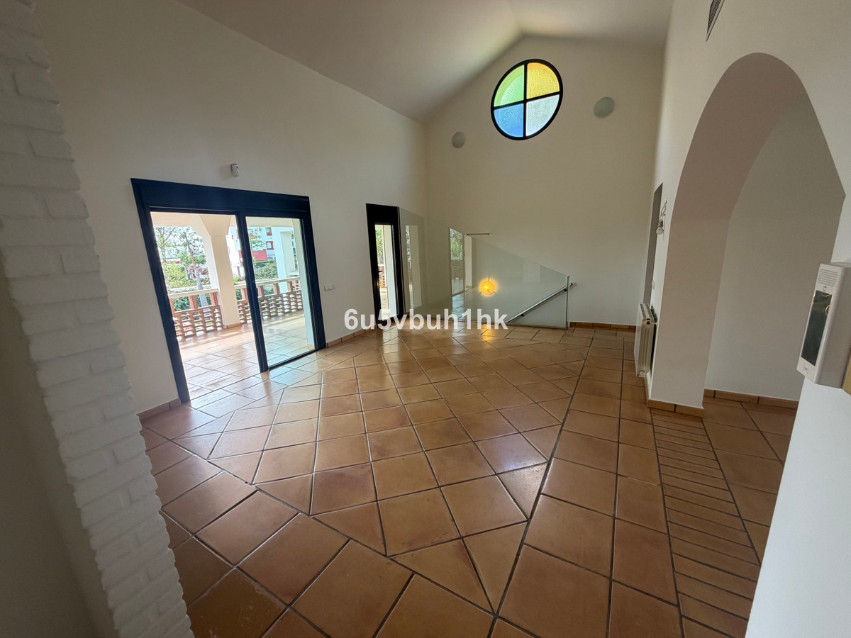 Huis te koop in Estepona | 7 slaapkamers H5516578