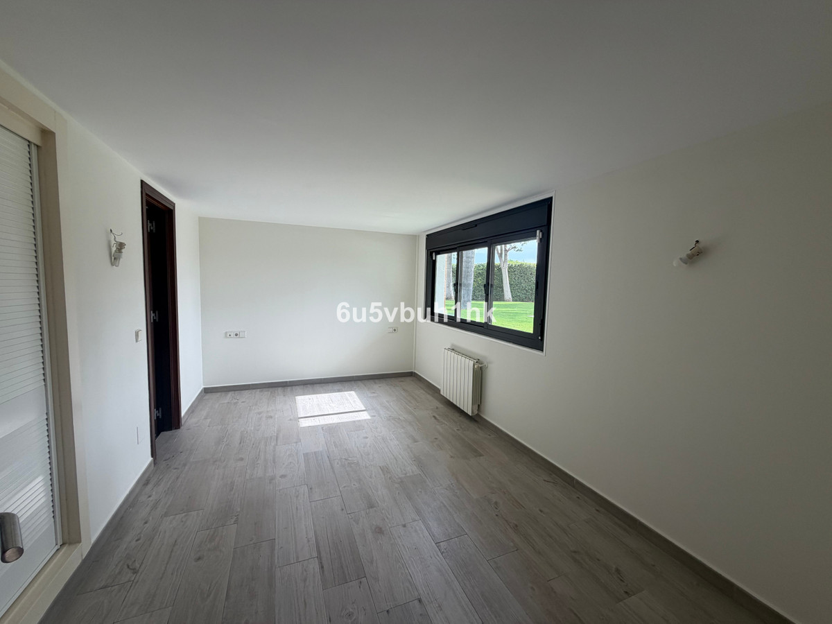 Huis te koop in Estepona | 7 slaapkamers H5516578