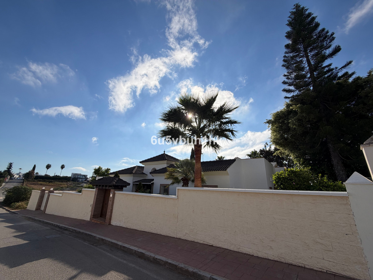 Huis te koop in Estepona | 7 slaapkamers H5516578
