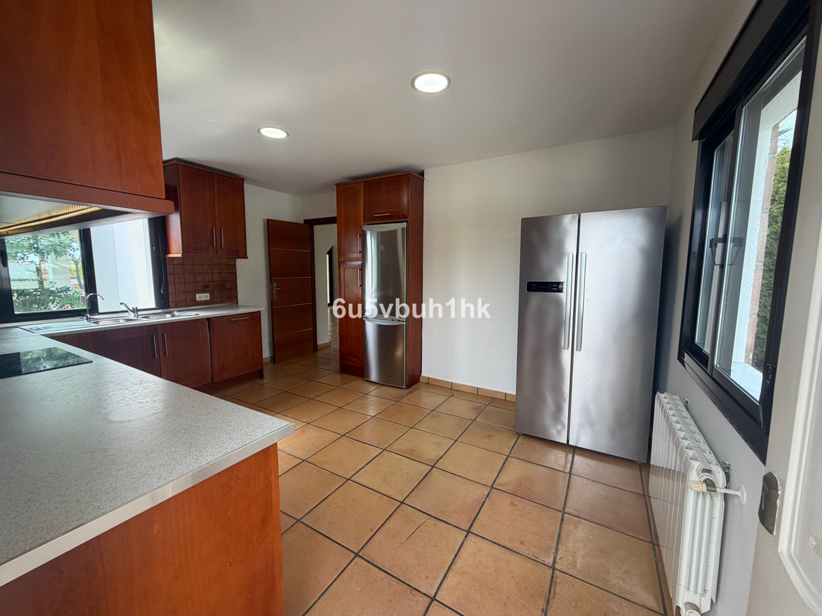 Huis te koop in Estepona | 7 slaapkamers H5516578