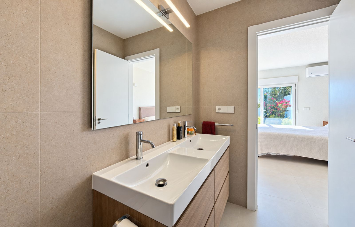 Huis te koop in Estepona | 5 slaapkamers H5517439