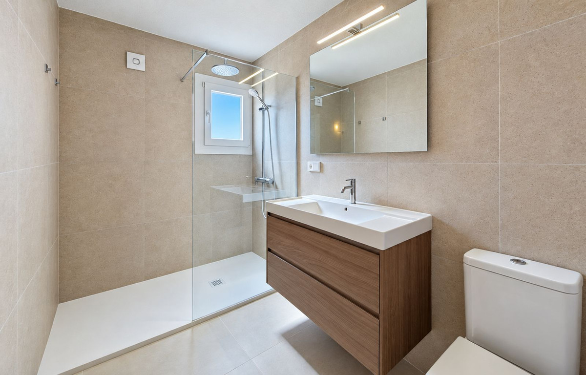 Huis te koop in Estepona | 5 slaapkamers H5517439