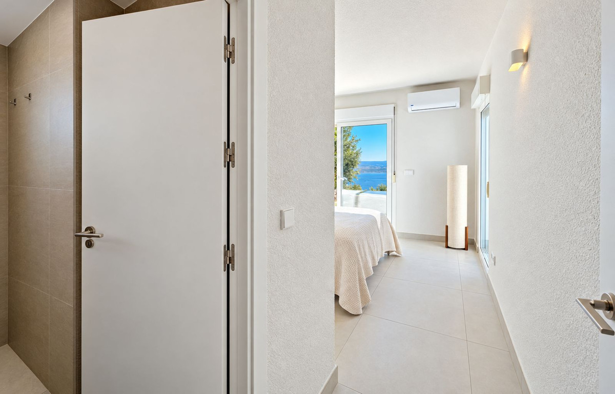 Huis te koop in Estepona | 5 slaapkamers H5517439