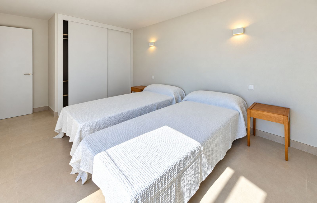 Huis te koop in Estepona | 5 slaapkamers H5517439