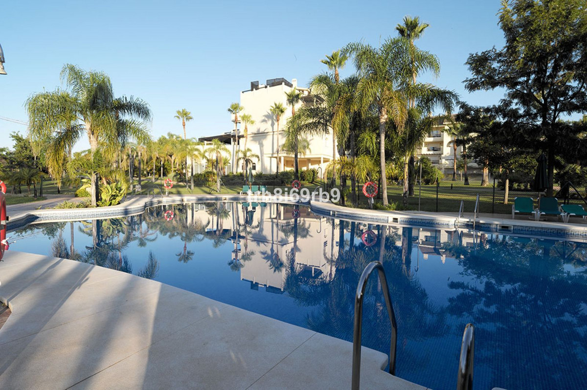 Appartement te koop in Estepona | 2 slaapkamers H5519707