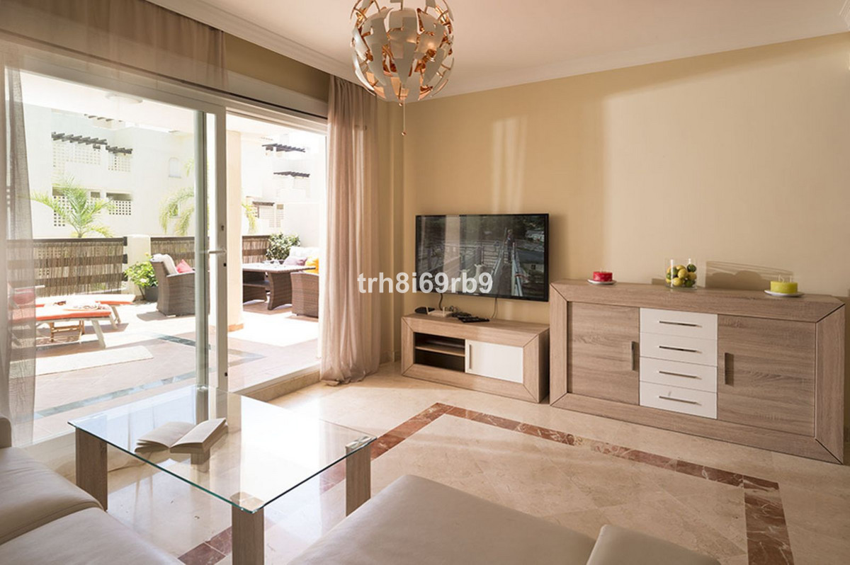 Appartement te koop in Estepona | 2 slaapkamers H5519707