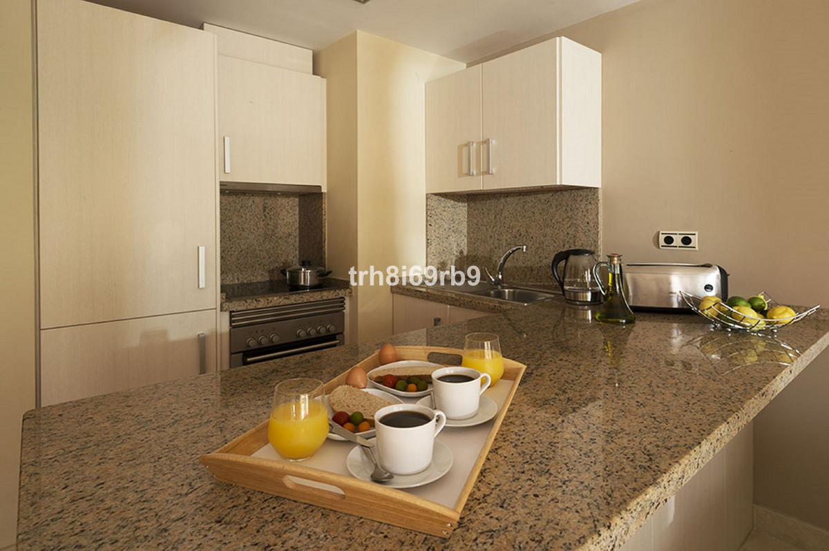Appartement te koop in Estepona | 2 slaapkamers H5519707
