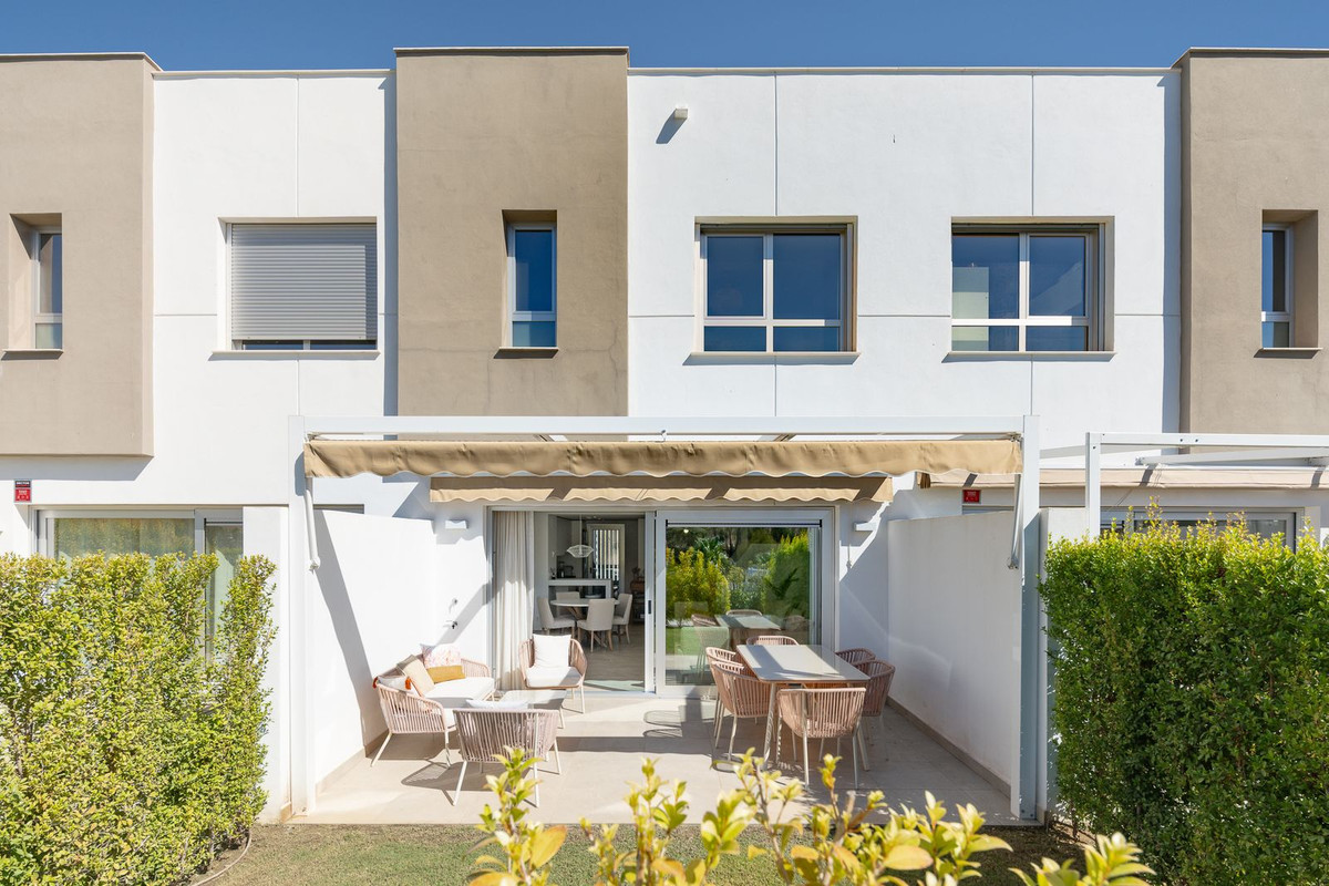 Huis te koop in Estepona | 3 slaapkamers H5521105