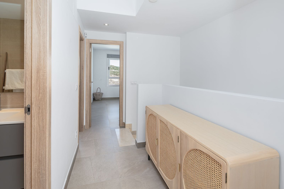 Huis te koop in Estepona | 3 slaapkamers H5521105