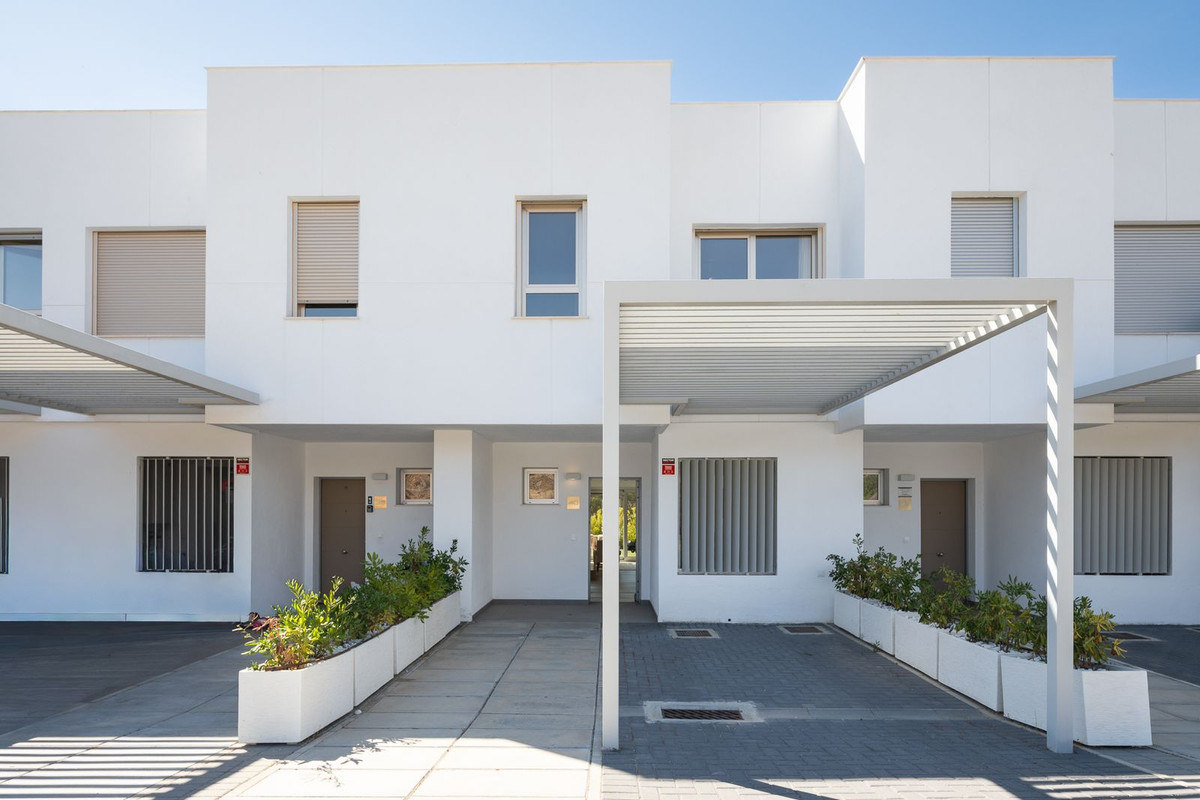Huis te koop in Estepona | 3 slaapkamers H5521105