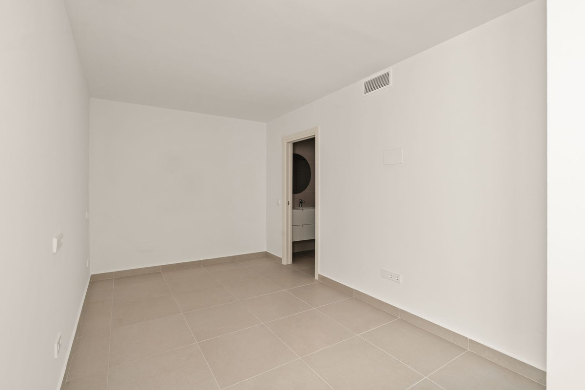 Huis te koop in Estepona | 3 slaapkamers H5524759