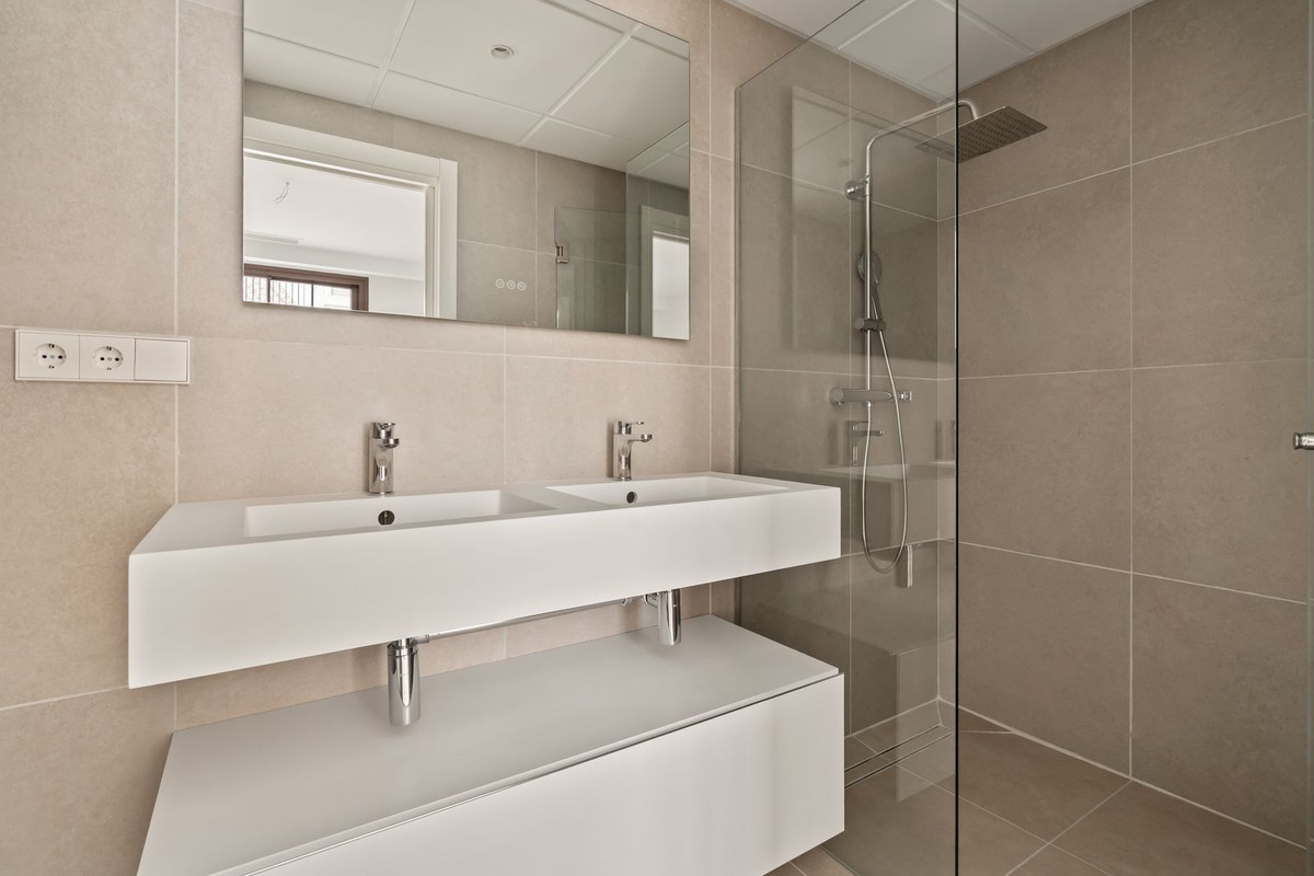 Huis te koop in Estepona | 3 slaapkamers H5524759