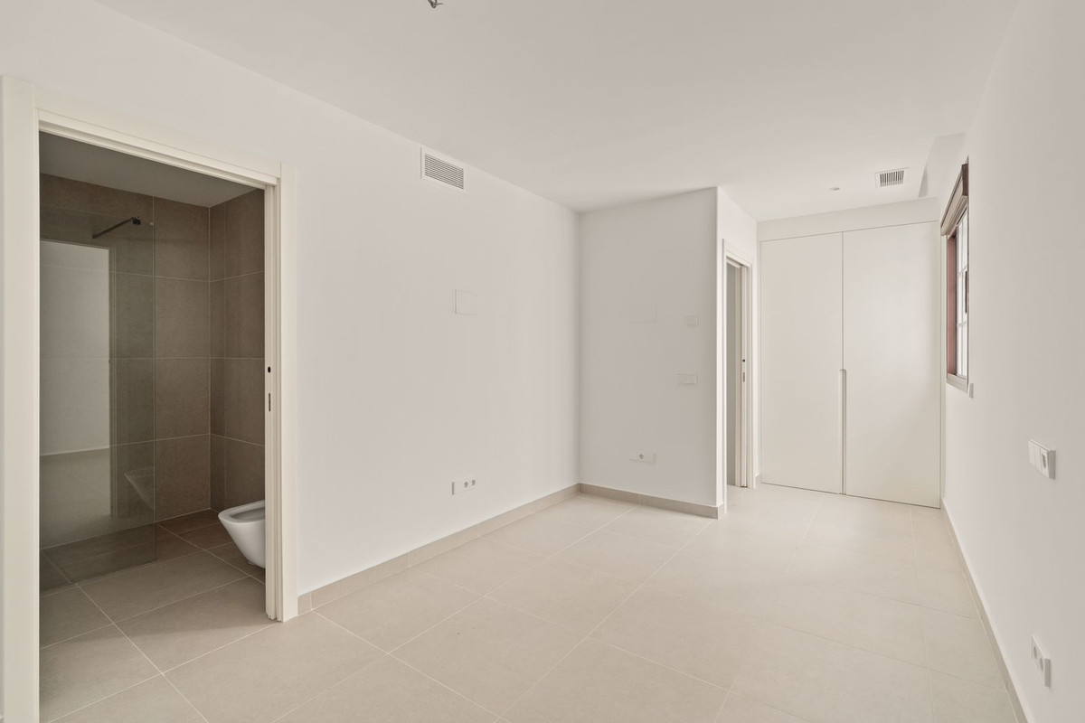 Huis te koop in Estepona | 3 slaapkamers H5524759