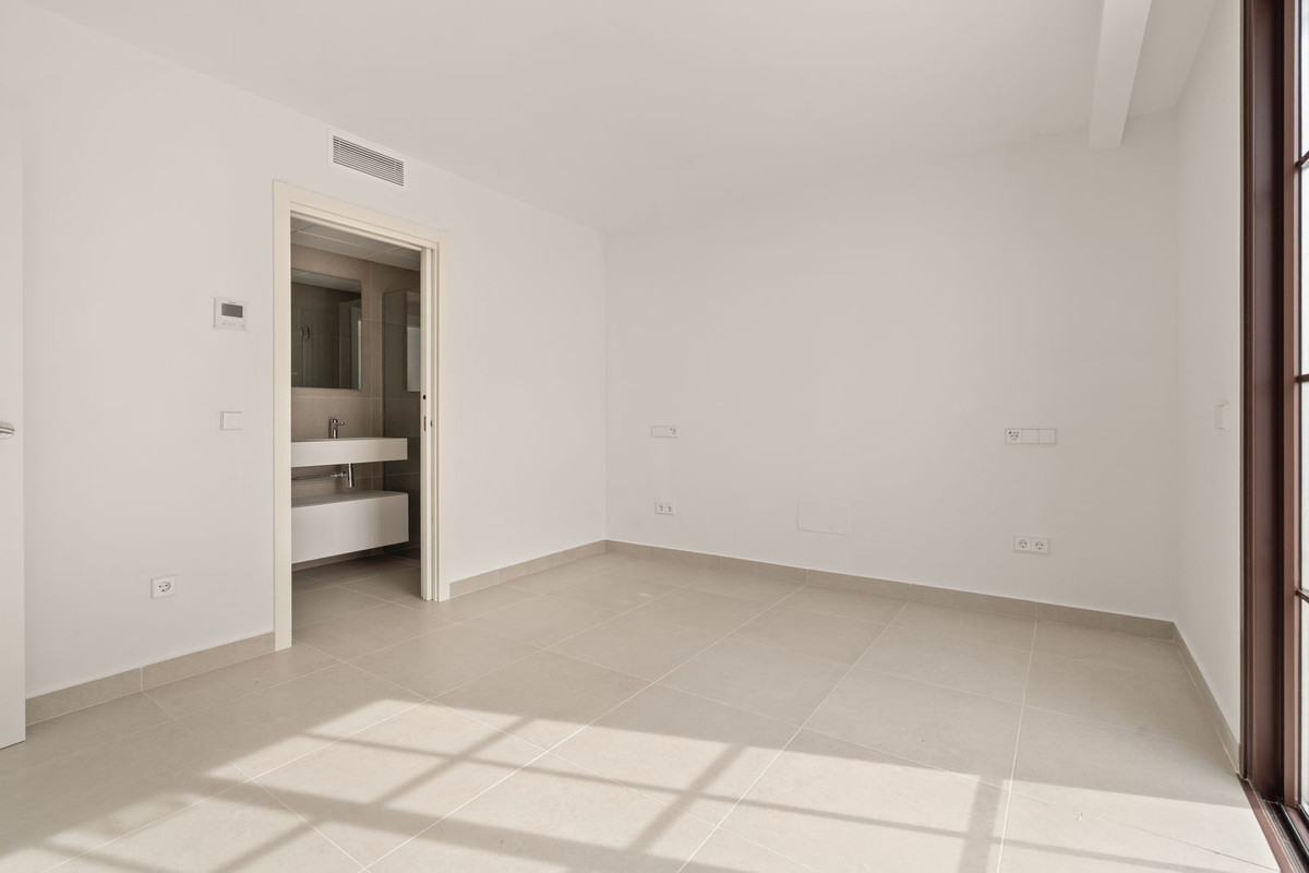 Huis te koop in Estepona | 3 slaapkamers H5524759