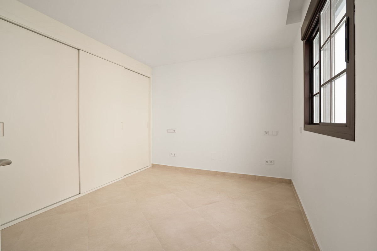 Huis te koop in Estepona | 3 slaapkamers H5524795