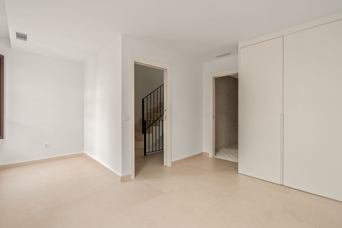 Huis te koop in Estepona | 3 slaapkamers H5524795