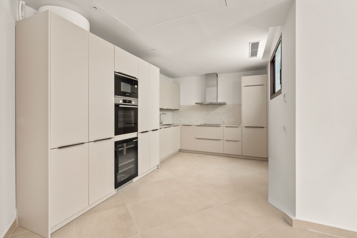 Huis te koop in Estepona | 3 slaapkamers H5524795