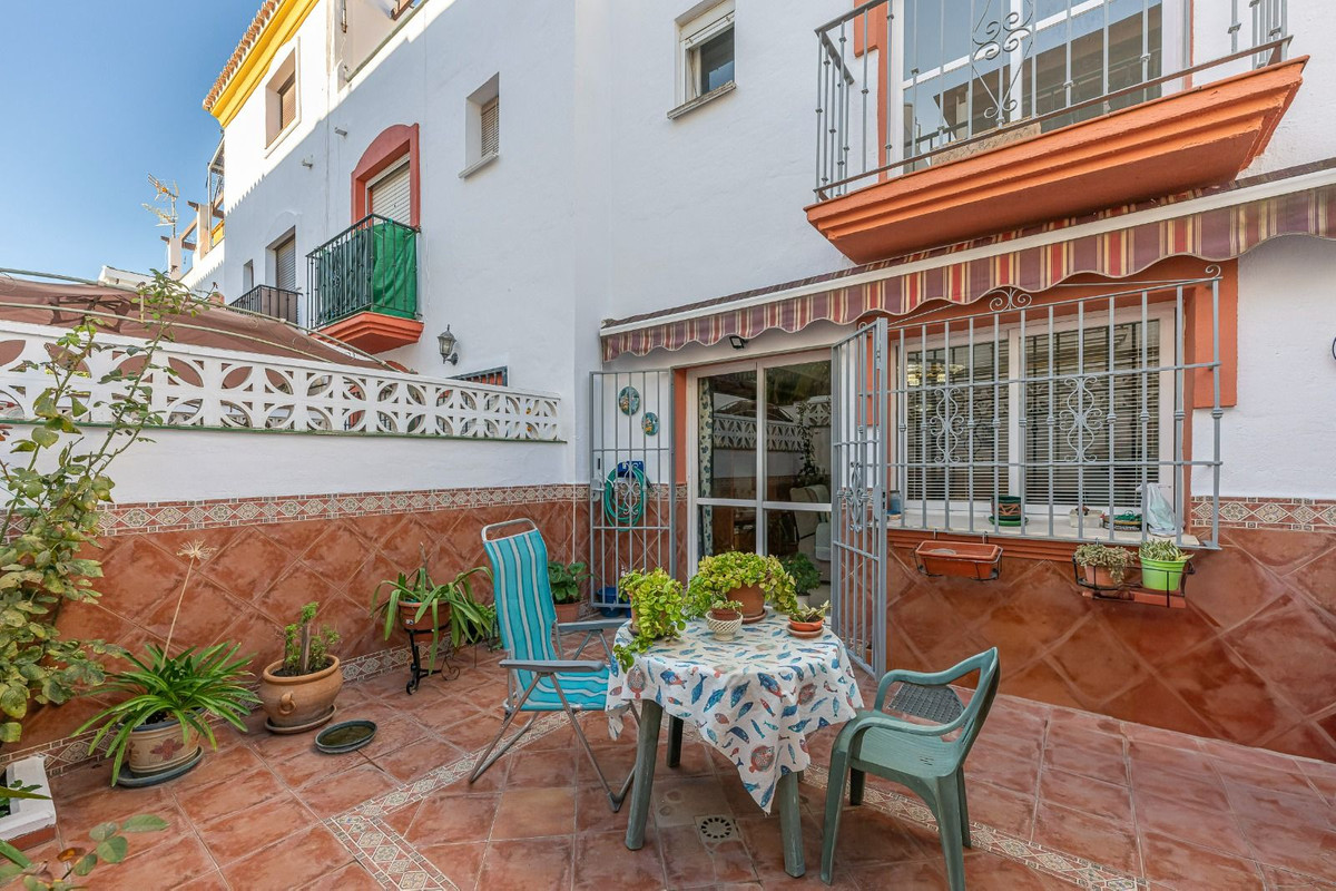 Huis te koop in Estepona | 3 slaapkamers H5527690