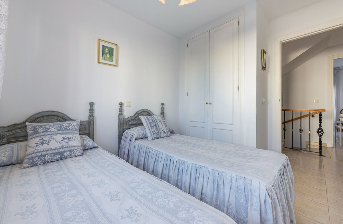 Huis te koop in Estepona | 3 slaapkamers H5527690