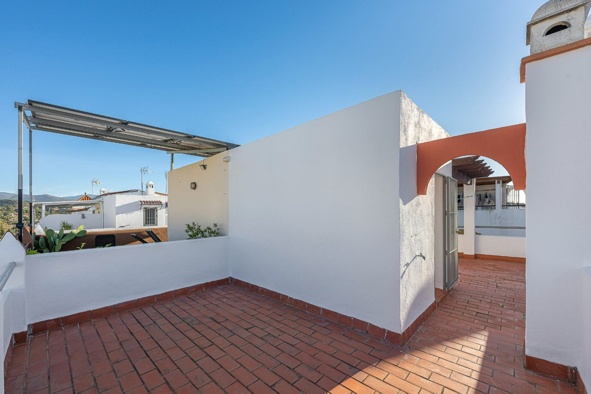 Huis te koop in Estepona | 3 slaapkamers H5527690