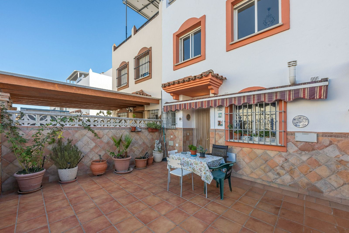 Huis te koop in Estepona | 3 slaapkamers H5527690