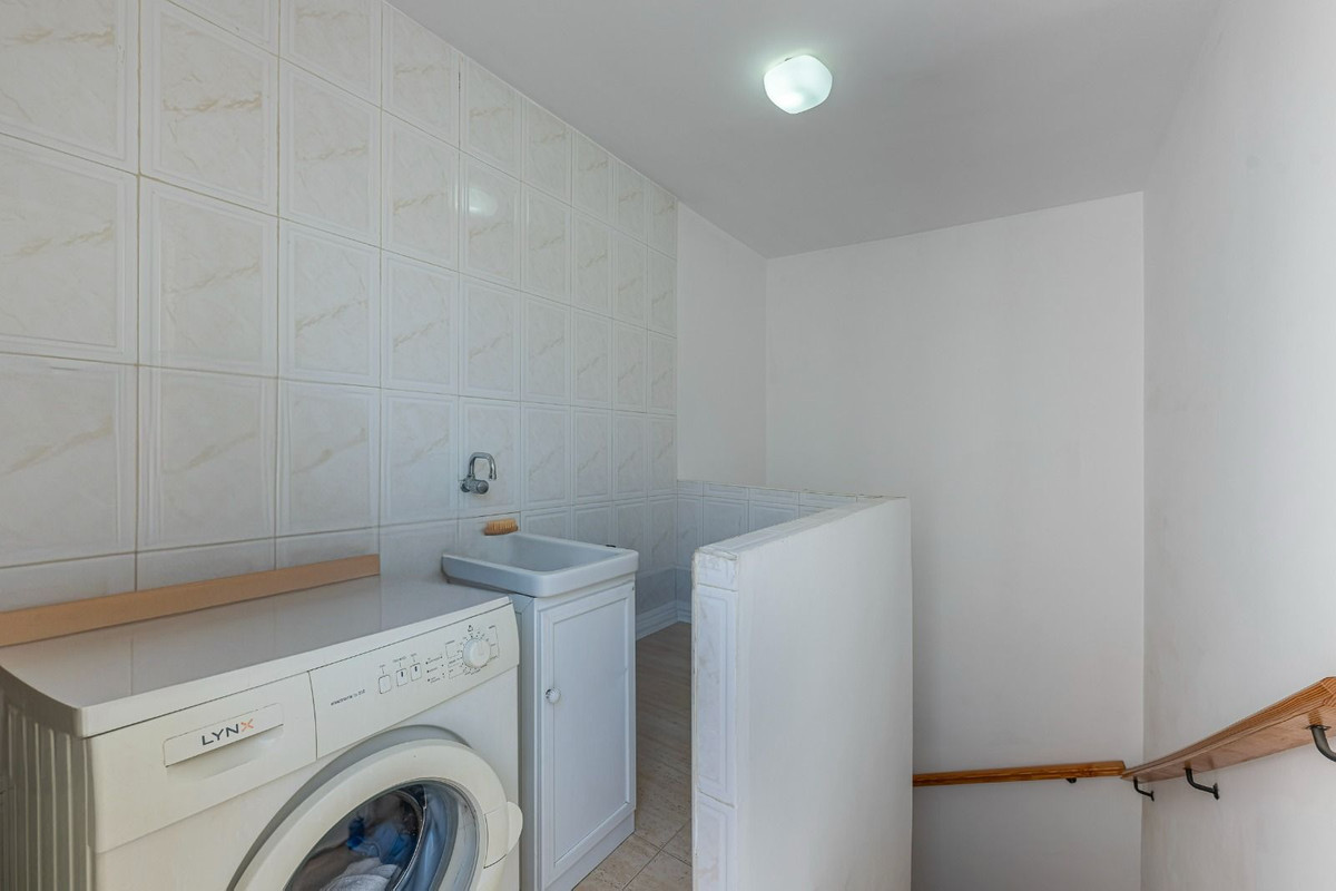 Huis te koop in Estepona | 3 slaapkamers H5527690