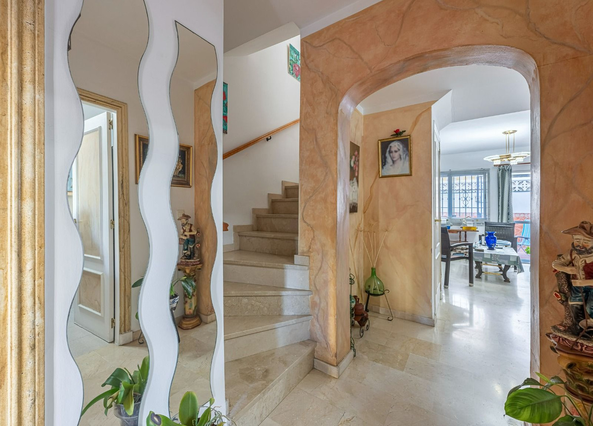 Huis te koop in Estepona | 3 slaapkamers H5527690