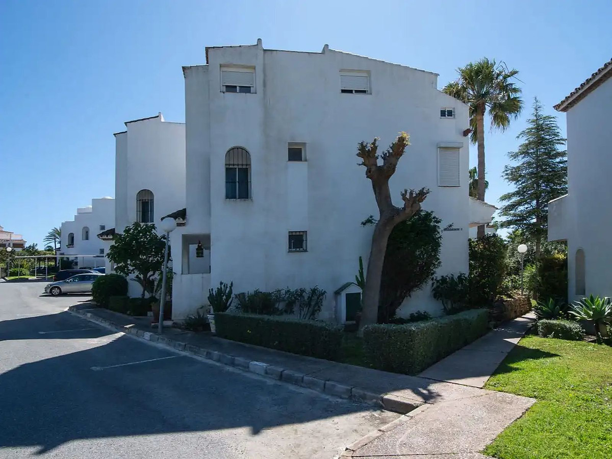 Huis te koop in Estepona | 5 slaapkamers H5527792