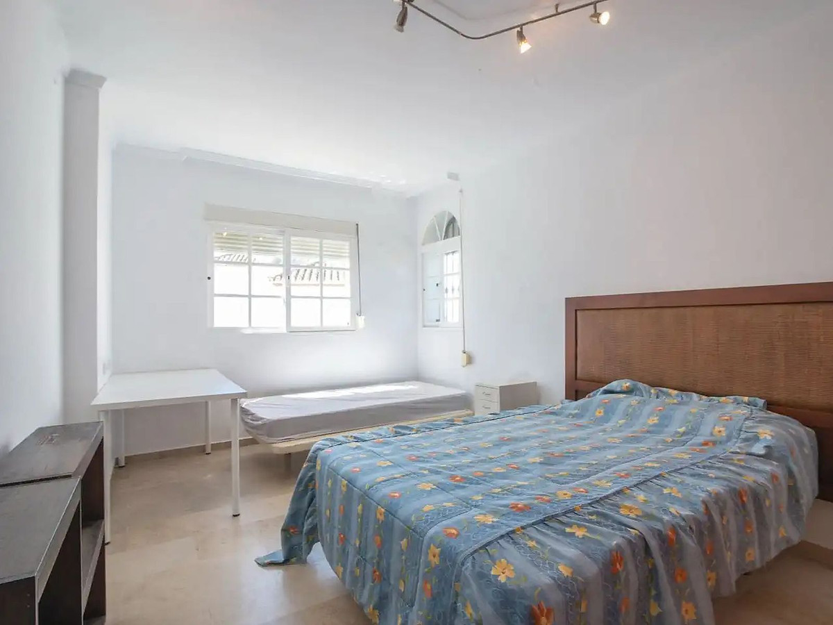 Huis te koop in Estepona | 5 slaapkamers H5527792