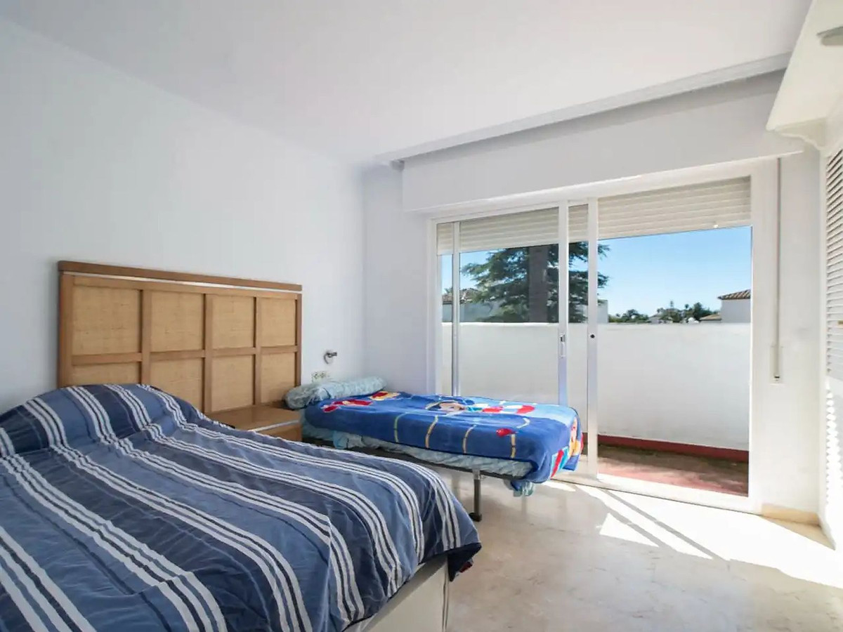Huis te koop in Estepona | 5 slaapkamers H5527792