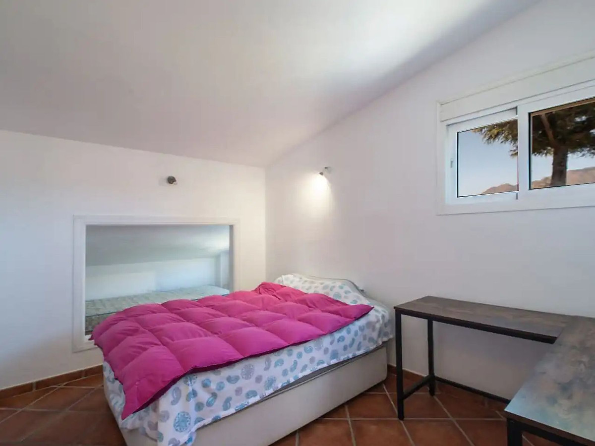 Huis te koop in Estepona | 5 slaapkamers H5527792
